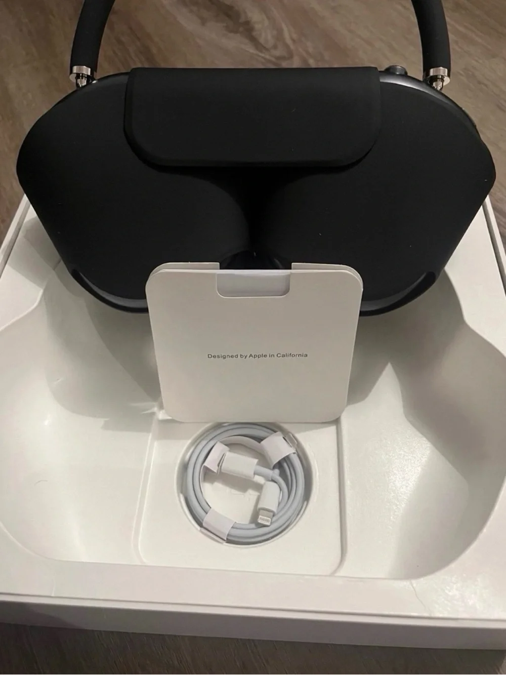 Apple AirPod max headphones, (USB-C) black midnight color way.
